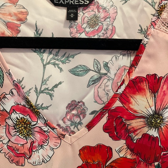 Express Satin Floral Print Short Sleeve Blouse with lace accent and cap sleeves - Picture 3 of 6